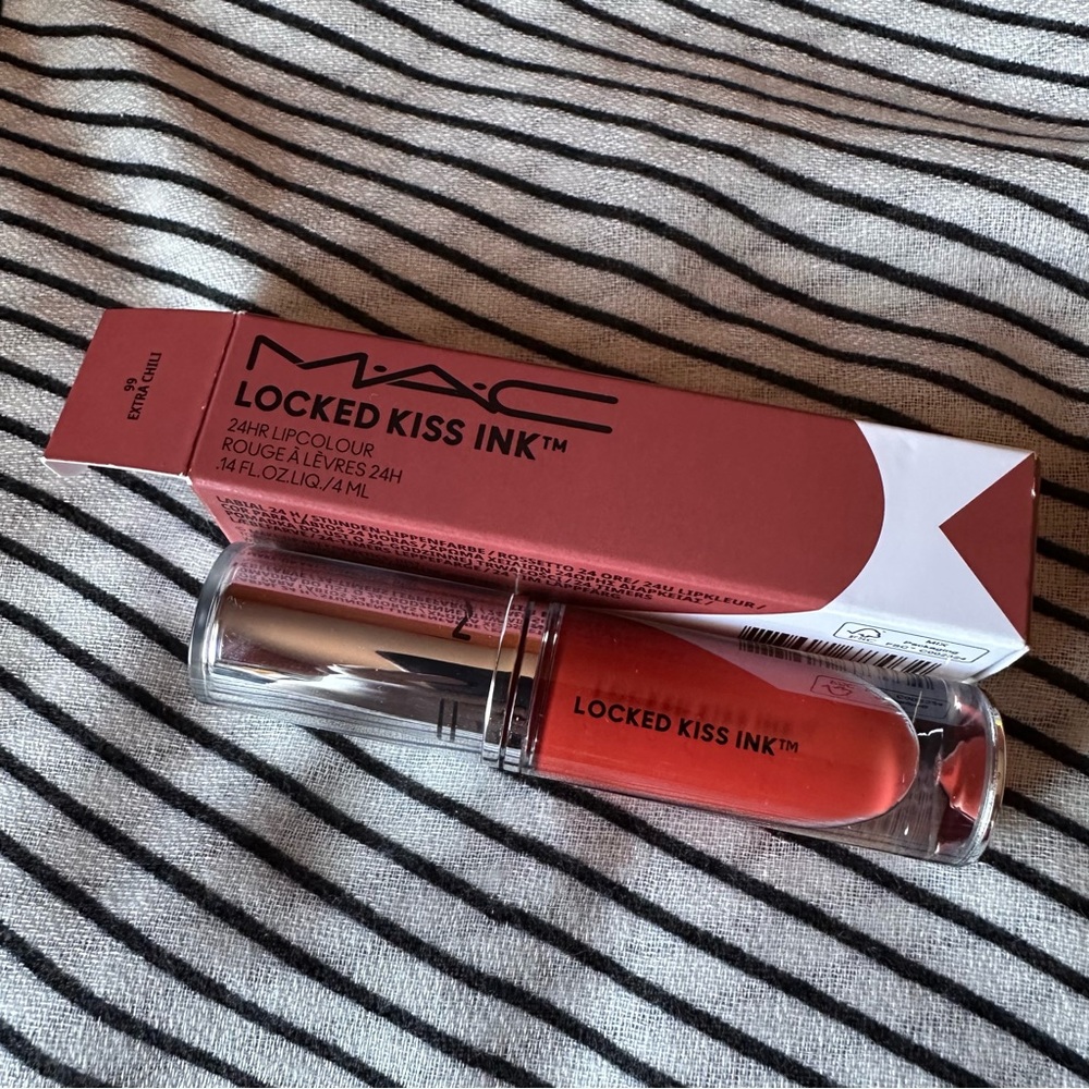 MAC Cosmetics Locked Kiss Ink 24Hr Lipcolour - 99 Extra Chili